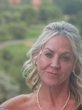 Meet your Posher, Suzanne
